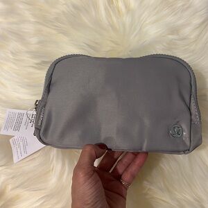 NWT - Lululemon Everywhere Belt Bag 1LT - Grey